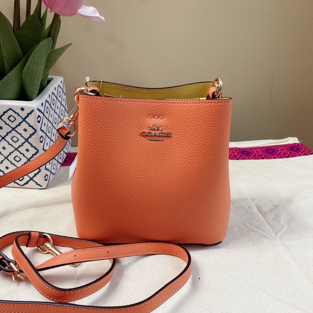 Coach MINI TOWN BUCKET BAG in CANDIED ORANGE